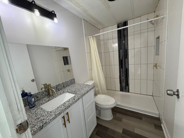 25 Hearthside Drive, Matteson, IL 60443