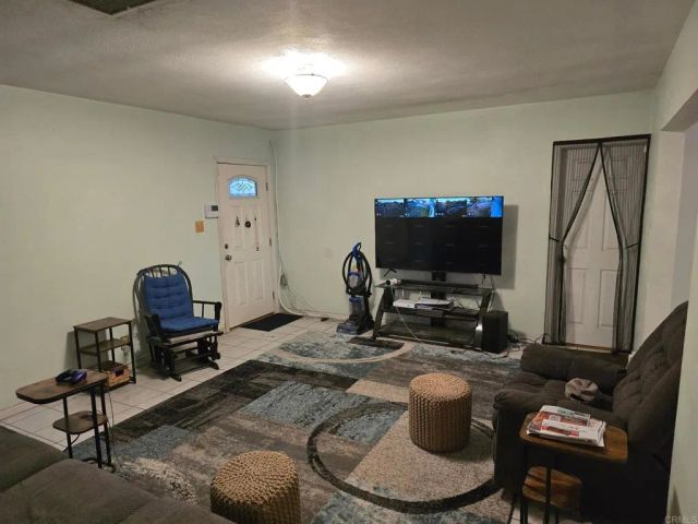 6564 Lynwood Way, Highland, CA 92346