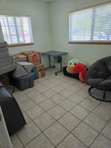 6564 Lynwood Way, Highland, CA 92346