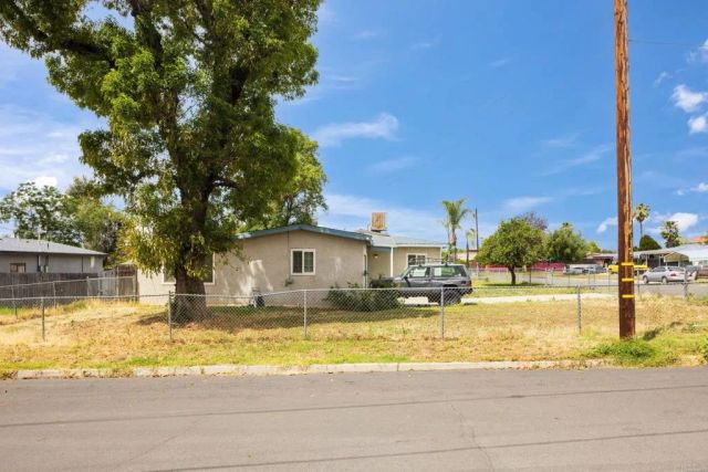 6564 Lynwood Way, Highland, CA 92346