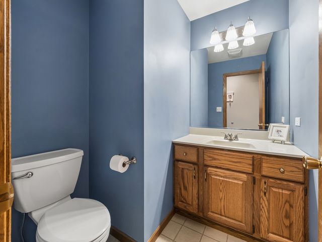 8814 Galleria Court, Spring Grove, IL 60081