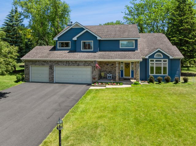 8814 Galleria Court, Spring Grove, IL 60081