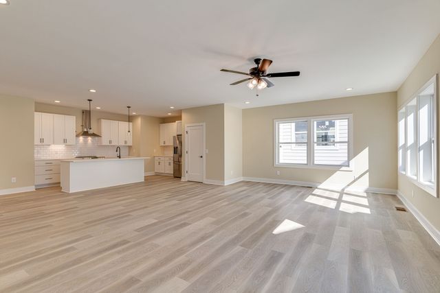 1135 Lawrence Ave, Madison, TN 37115