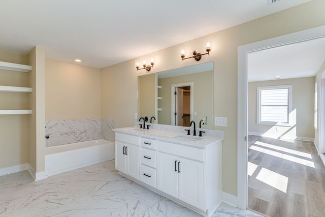 1135 Lawrence Ave, Madison, TN 37115