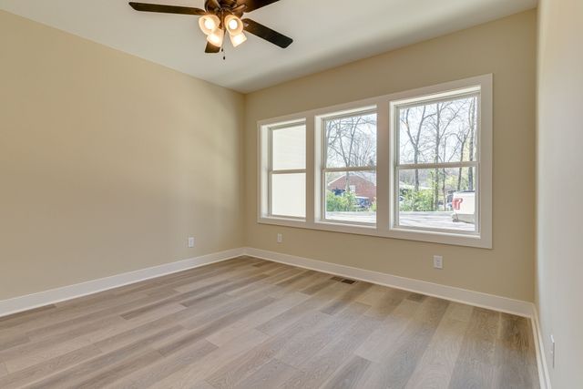 1135 Lawrence Ave, Madison, TN 37115
