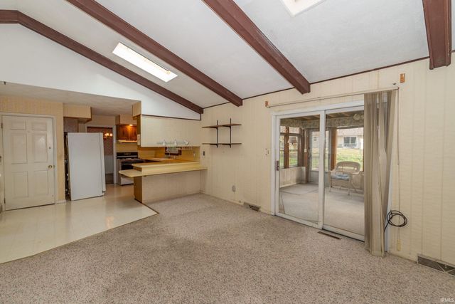 52170 Woodridge Drive, South Bend, IN 46635