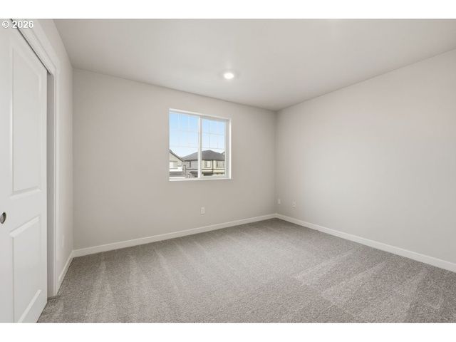 18760 Sw WHITEHORSE Ln, Beaverton, OR 97007