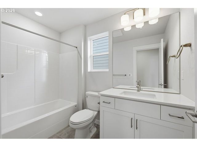 18760 Sw WHITEHORSE Ln, Beaverton, OR 97007