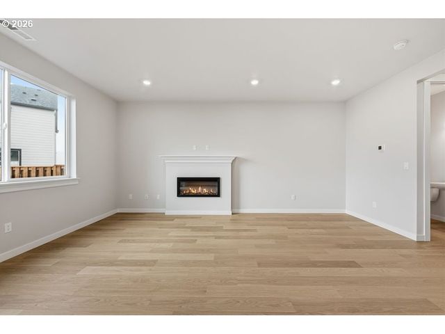 18760 Sw WHITEHORSE Ln, Beaverton, OR 97007