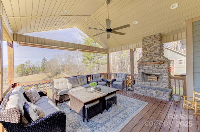 597 Aiken Road, Asheville, NC 28804