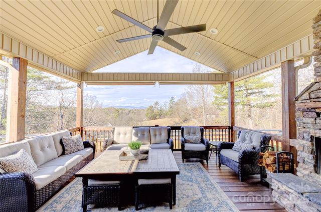 597 Aiken Road, Asheville, NC 28804