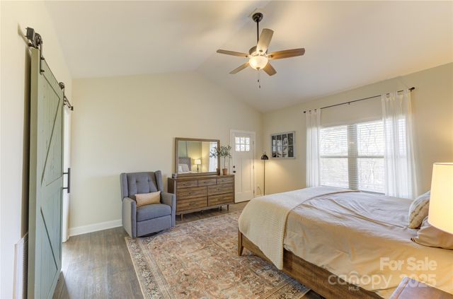 597 Aiken Road, Asheville, NC 28804