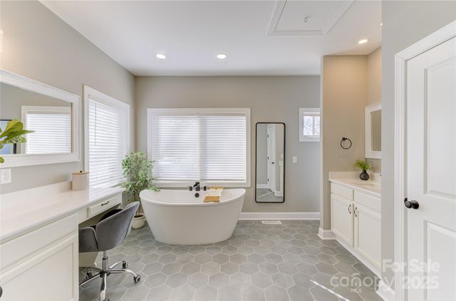 597 Aiken Road, Asheville, NC 28804