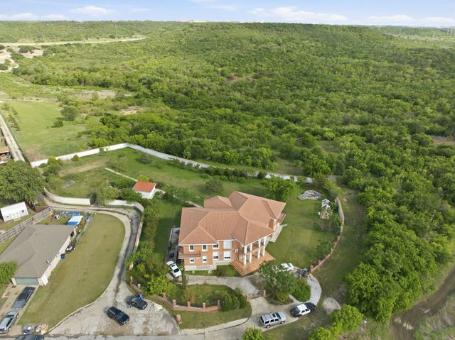 6150 Winonly Circle, Dallas, TX 75211