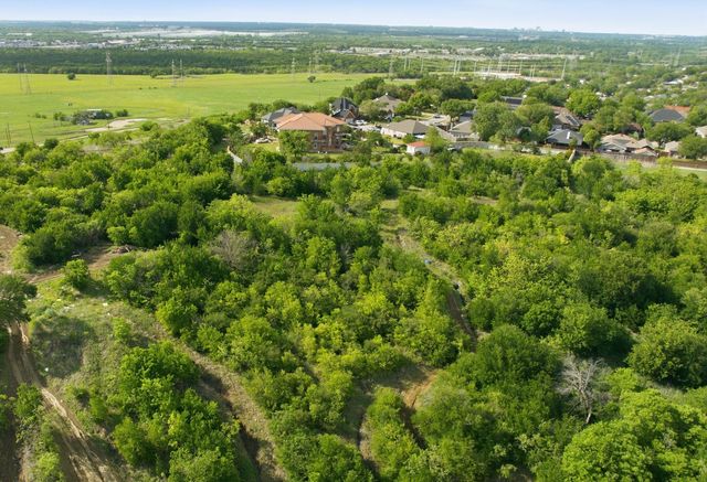 6150 Winonly Circle, Dallas, TX 75211