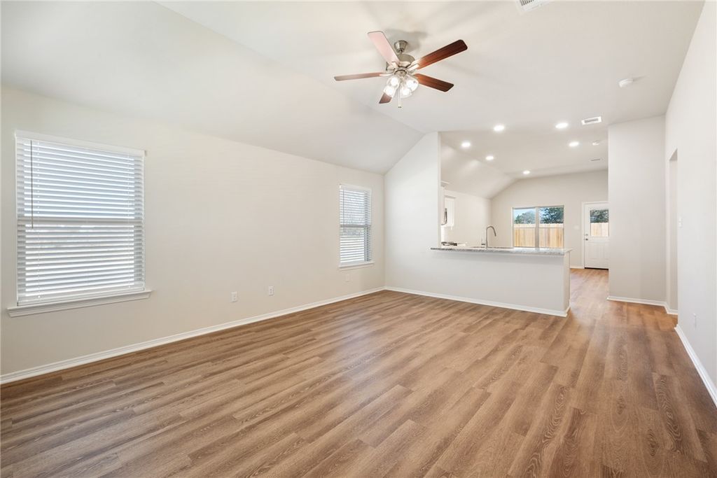 1236 High Street, Navasota, TX 77868 — photo 5