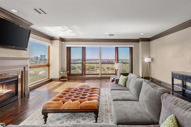 501 Samuels Avenue 230, Fort Worth, TX 76102