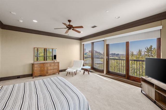 501 Samuels Avenue 230, Fort Worth, TX 76102