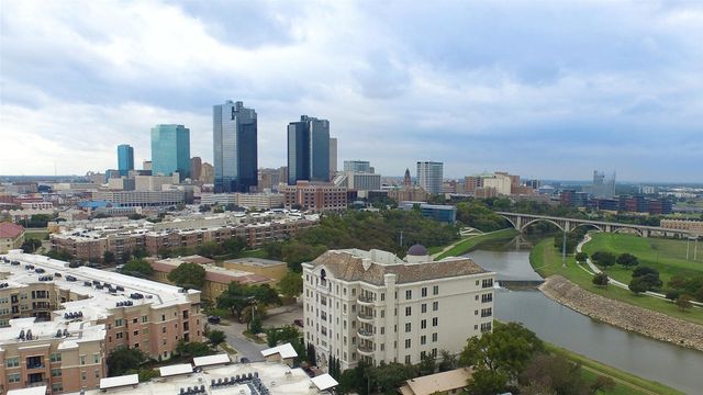 501 Samuels Avenue 230, Fort Worth, TX 76102