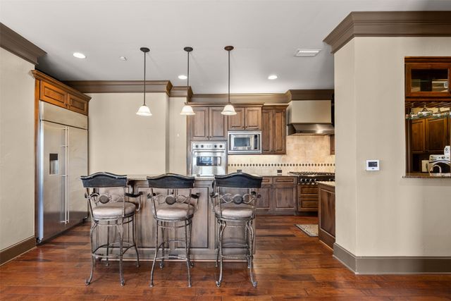 501 Samuels Avenue 230, Fort Worth, TX 76102