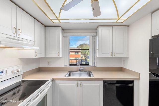 2369 Golf Lake Circle 721, Melbourne, FL 32935