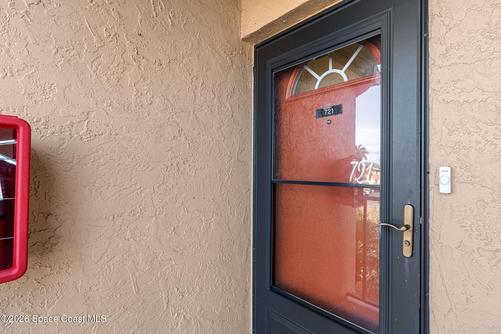 2369 Golf Lake Circle 721, Melbourne, FL 32935