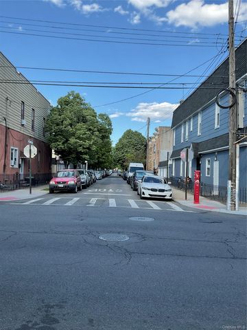 6728 Forest Ave, Ridgewood, NY 11385