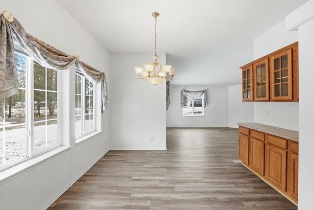 6399 Lakeview Dr, Nine Mile Falls, WA 99026