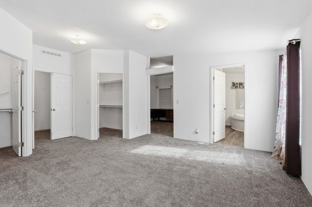 6399 Lakeview Dr, Nine Mile Falls, WA 99026