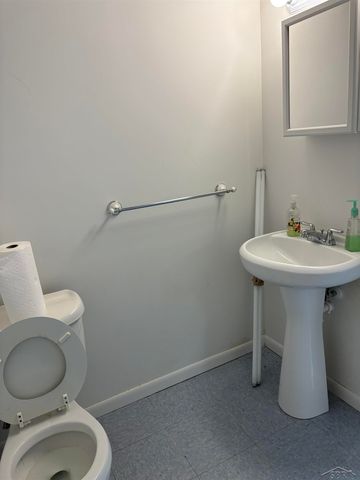 2747 Weiss Street, Saginaw, MI 48602