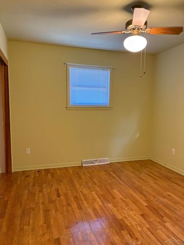 2747 Weiss Street, Saginaw, MI 48602