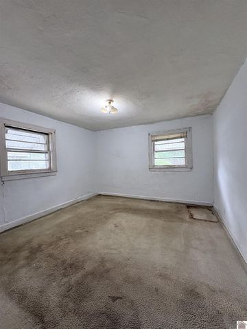 601 Broad St., Murray, KY 42071