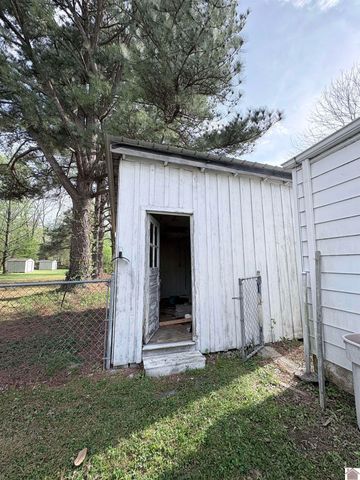 601 Broad St., Murray, KY 42071