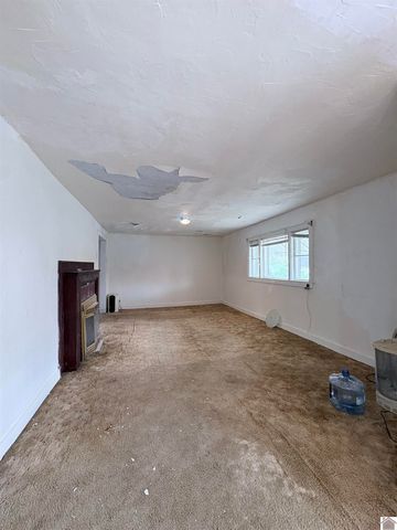 601 Broad St., Murray, KY 42071