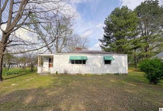 601 Broad St., Murray, KY 42071