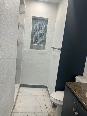 2511 NW 24th St, Miami, FL 33142