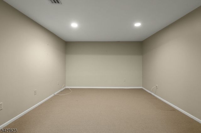 50 Davenport Pl, Morris Twp., NJ 07960