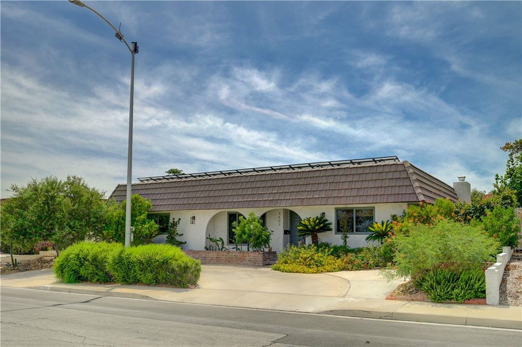 3507 La Paloma Avenue, Las Vegas, NV 89121 — exterior