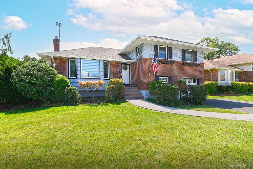 4039 Hahn Avenue, Bethpage, NY 11714 — exterior
