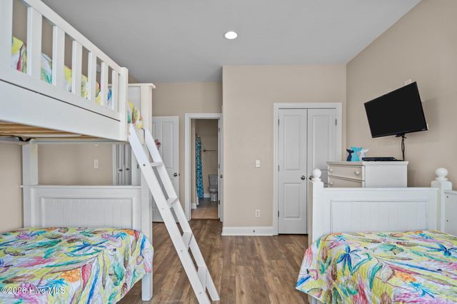 430 New River Inlet Road, Sneads Ferry, NC 28460