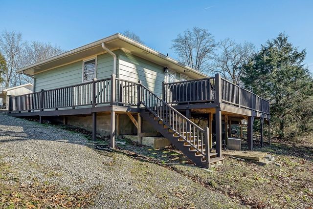 94 Cummins Ct, Celina, TN 38551