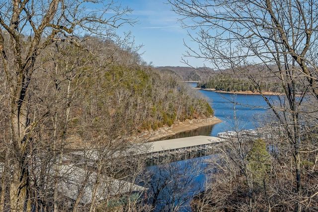 94 Cummins Ct, Celina, TN 38551