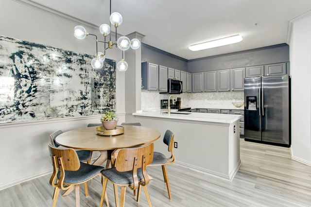 2111 Welch Street A125, Houston, TX 77019