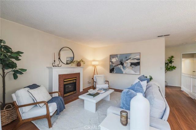 1825 Goodman Ave, Redondo Beach, CA 90278