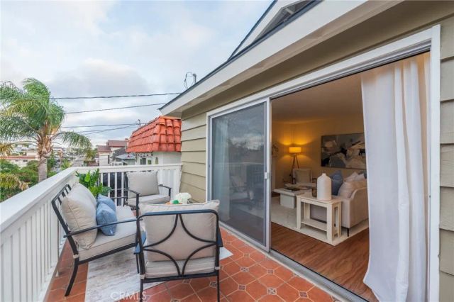 1825 Goodman Ave, Redondo Beach, CA 90278