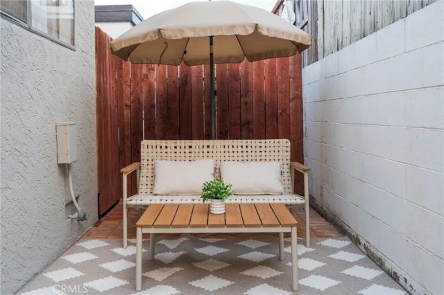 1825 Goodman Ave, Redondo Beach, CA 90278