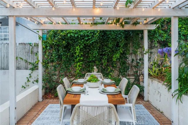 1825 Goodman Ave, Redondo Beach, CA 90278