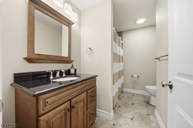 57 Bulger Ave, New Milford Boro, NJ 07646