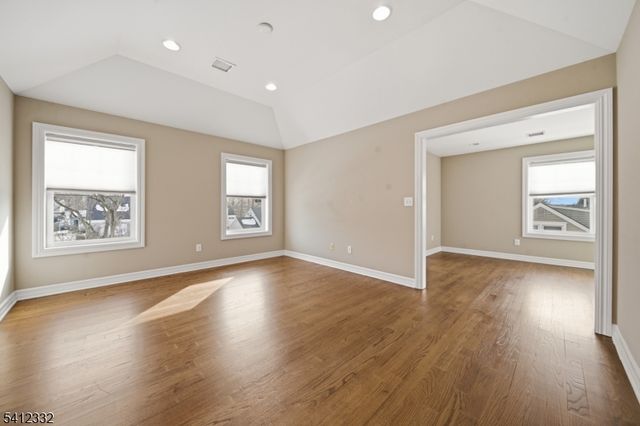 57 Bulger Ave, New Milford Boro, NJ 07646