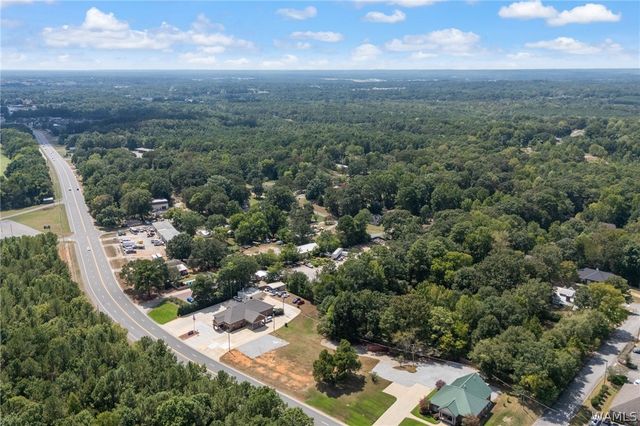 5412 Watermelon Rd, Northport, AL 35473